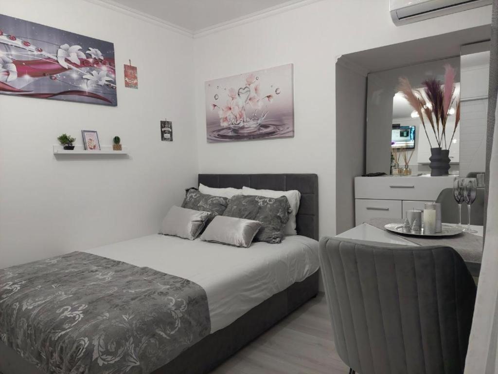 City Lux Square Apartment Skopie Exterior foto